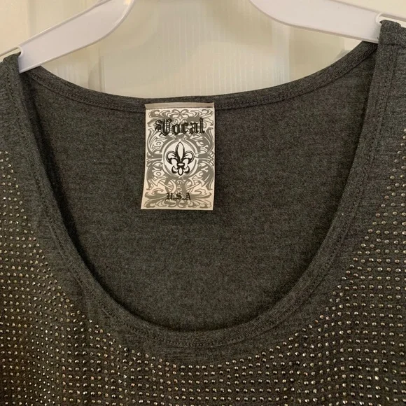NWT VOCAL Charcoal (Platinum) rhinestone tank size XLARGE. Gorgeous & versatile - Picture 4 of 8